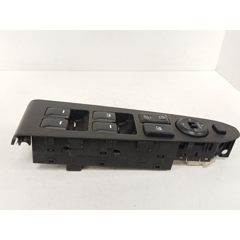 Recambio de mando elevalunas delantero izquierdo para kia sportage iii (sl) 1.7 crdi referencia OEM IAM 935703W400WK  
