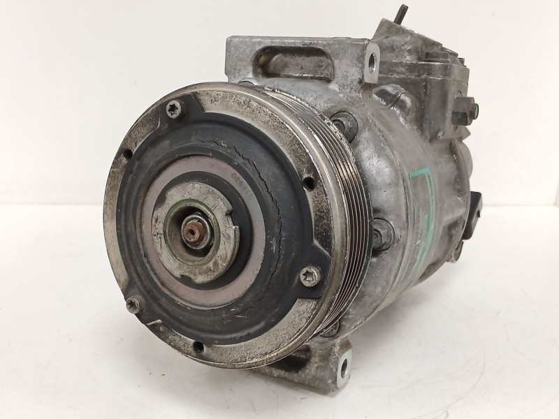 Recambio de compresor aire acondicionado para volkswagen golf v (1k1) 2.0 tdi 16v referencia OEM IAM 1K0820803Q 8676F 