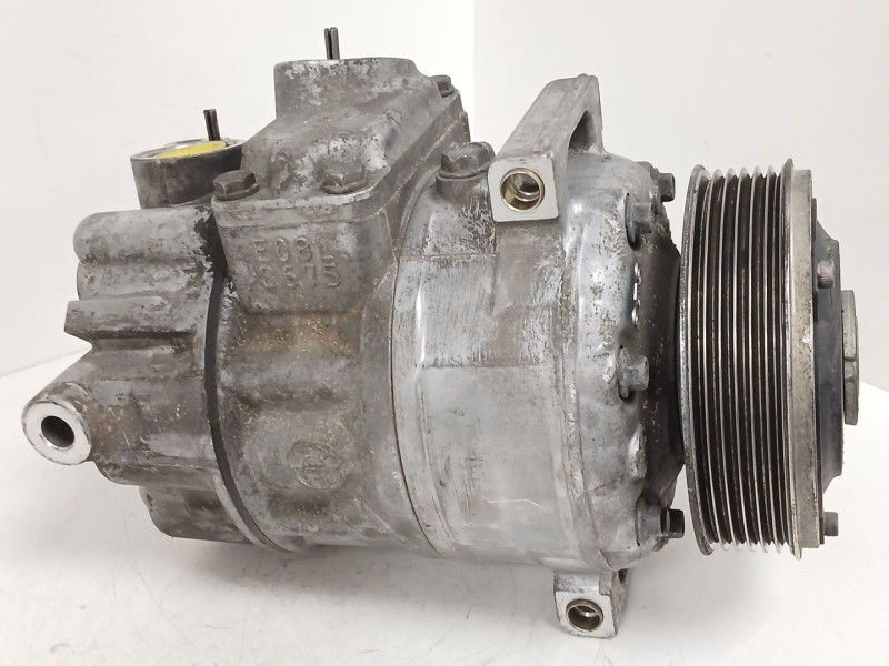 Recambio de compresor aire acondicionado para volkswagen golf v (1k1) 2.0 tdi 16v referencia OEM IAM 1K0820803Q 8676F 