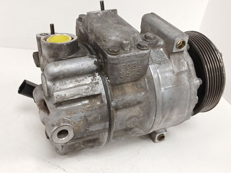 Recambio de compresor aire acondicionado para volkswagen golf v (1k1) 2.0 tdi 16v referencia OEM IAM 1K0820803Q 8676F 