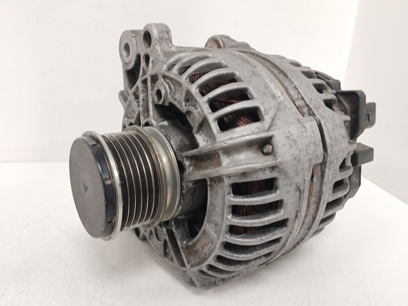 Recambio de alternador para volkswagen polo iv (9n_, 9a_) 1.4 tdi referencia OEM IAM 0986042810  