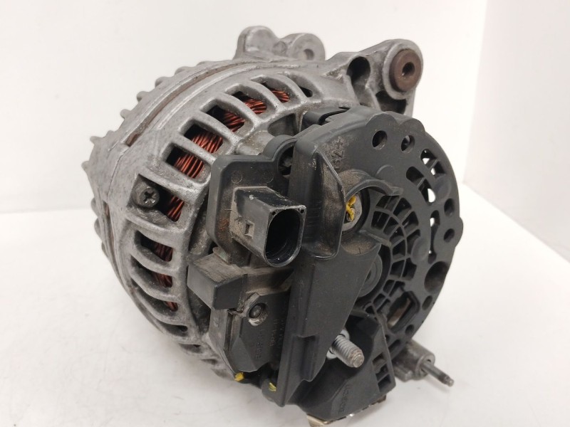 Recambio de alternador para volkswagen polo iv (9n_, 9a_) 1.4 tdi referencia OEM IAM 0986042810  