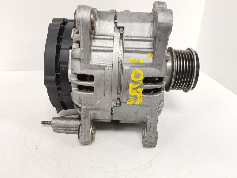 Recambio de alternador para volkswagen polo iv (9n_, 9a_) 1.4 tdi referencia OEM IAM 0986042810  