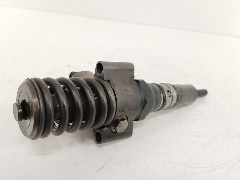 Recambio de inyector para volkswagen golf v (1k1) 2.0 tdi 16v referencia OEM IAM 03G130073G  