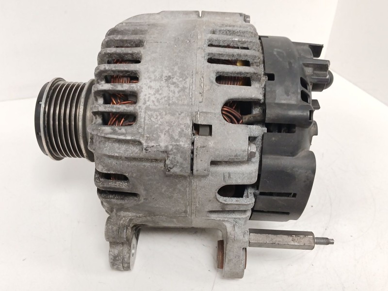 Recambio de alternador para volkswagen golf v (1k1) 2.0 tdi 16v referencia OEM IAM 06F903023C  