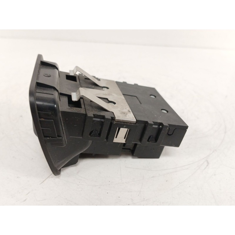 Recambio de freno de mano electrico para mercedes-benz clase a (w176) a 180 cdi (176.000) referencia OEM IAM A2469050451  