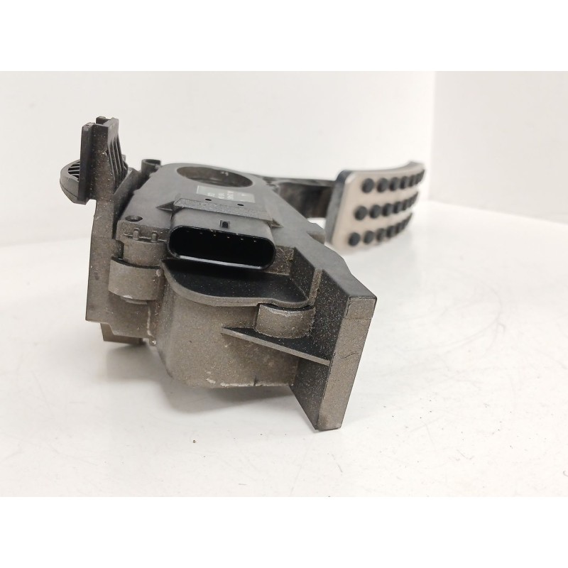 Recambio de pedal acelerador para mercedes-benz clase a (w176) a 180 cdi (176.000) referencia OEM IAM A2463001604Q5  