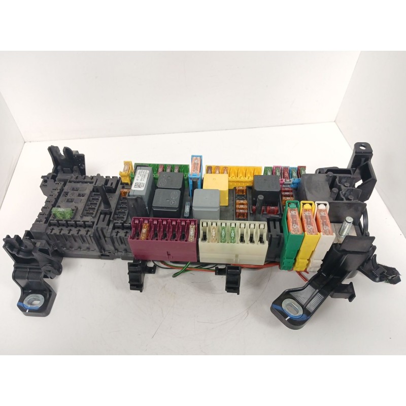 Recambio de caja reles / fusibles para mercedes-benz clase a (w176) a 180 cdi (176.000) referencia OEM IAM A2469066600  