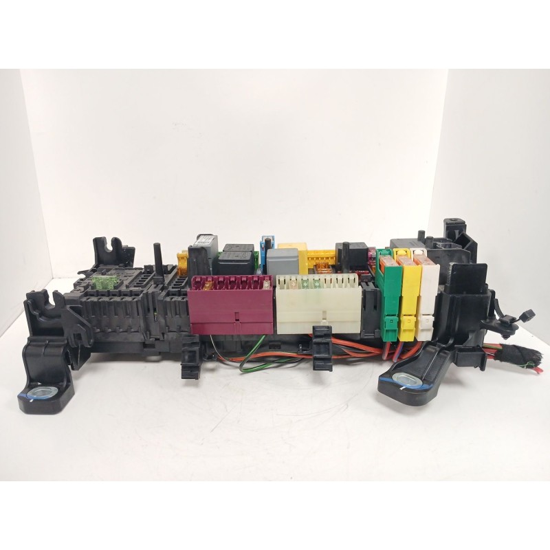 Recambio de caja reles / fusibles para mercedes-benz clase a (w176) a 180 cdi (176.000) referencia OEM IAM A2469066600  