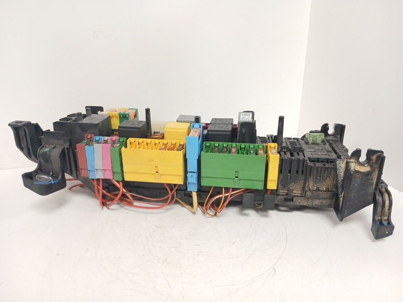 Recambio de caja reles / fusibles para mercedes-benz clase a (w176) a 180 cdi (176.000) referencia OEM IAM A2469066600  