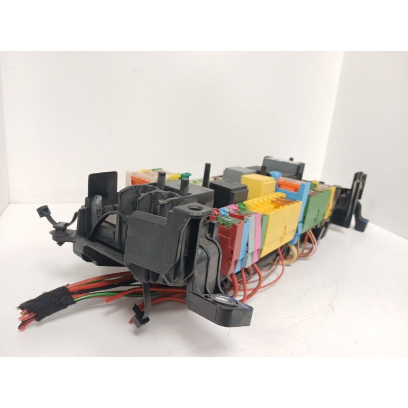 Recambio de caja reles / fusibles para mercedes-benz clase a (w176) a 180 cdi (176.000) referencia OEM IAM A2469066600  