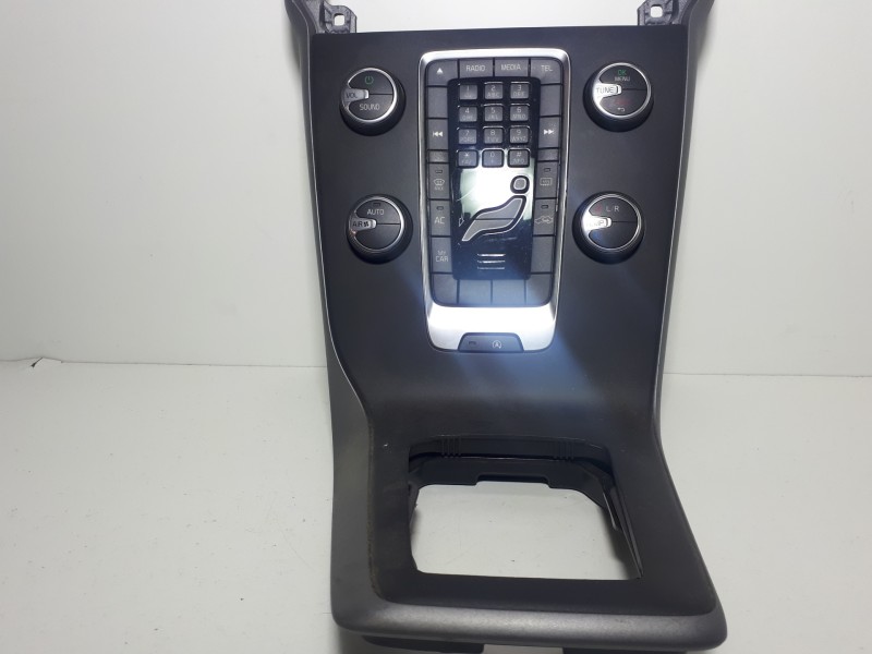 Recambio de mando climatizador para volvo v40 cross country basis referencia OEM IAM  3110169Y5CS 