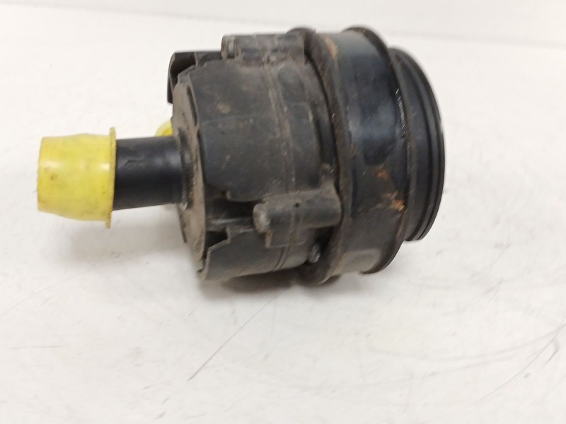 Recambio de bomba agua para mercedes-benz clase a (w176) a 180 cdi (176.000) referencia OEM IAM A0005000686 0392023206 