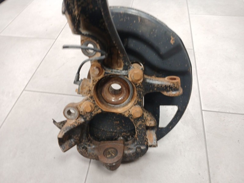 Recambio de mangueta delantera izquierda para land rover freelander 2 (l359) 2.2 td4 4x4 referencia OEM IAM   