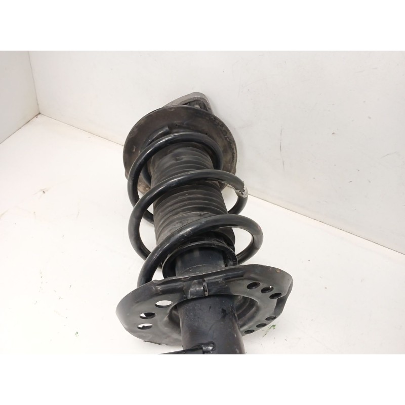 Recambio de amortiguador delantero derecho para mercedes-benz clase a (w176) a 180 cdi (176.000) referencia OEM IAM A1763209013 