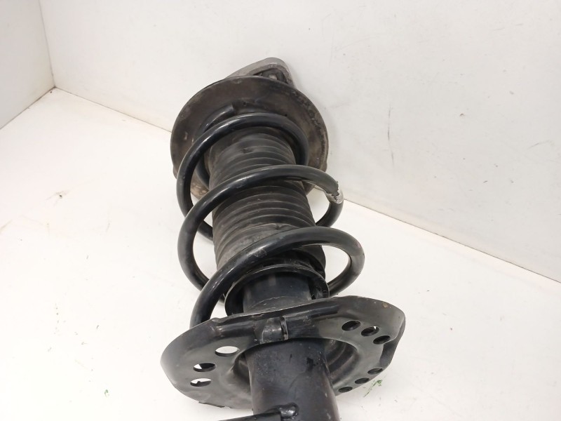 Recambio de amortiguador delantero derecho para mercedes-benz clase a (w176) a 180 cdi (176.000) referencia OEM IAM A1763209013 