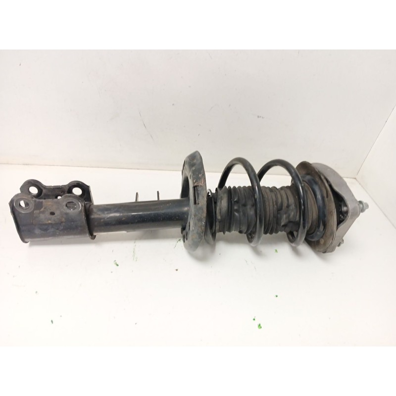 Recambio de amortiguador delantero izquierdo para mercedes-benz clase a (w176) a 180 cdi (176.000) referencia OEM IAM A176320891