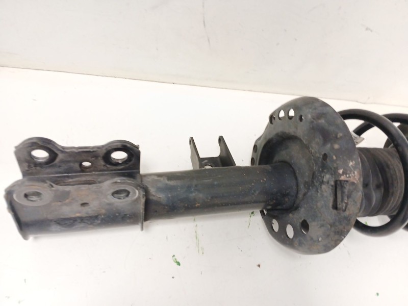 Recambio de amortiguador delantero izquierdo para mercedes-benz clase a (w176) a 180 cdi (176.000) referencia OEM IAM A176320891