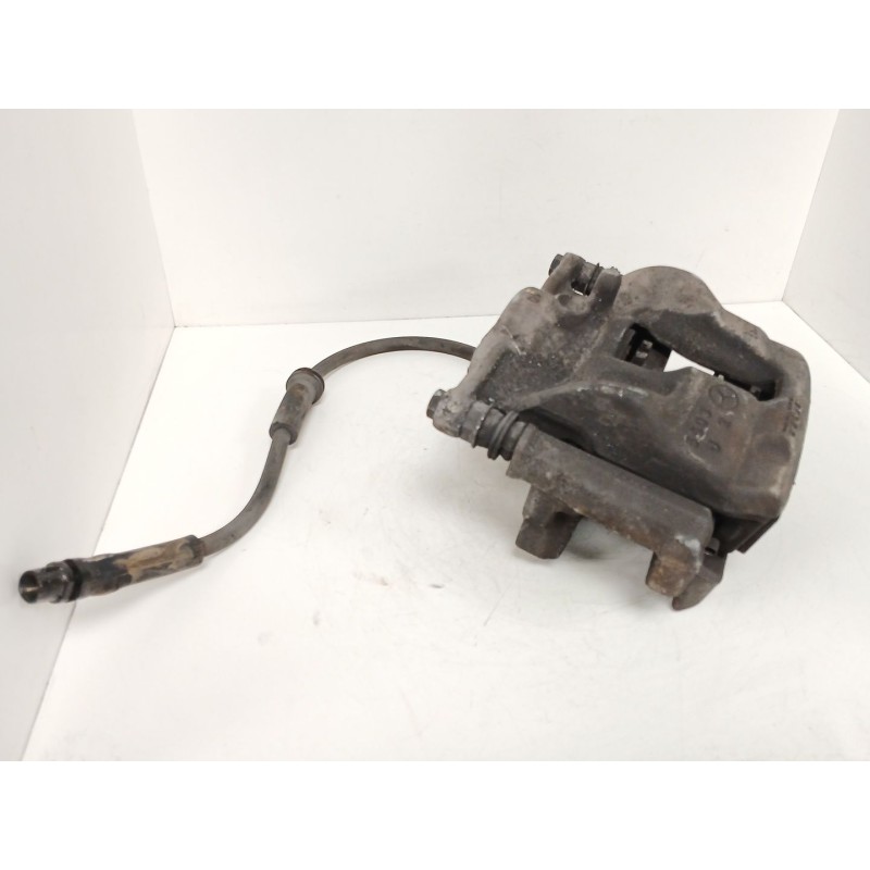 Recambio de pinza freno delantera izquierda para mercedes-benz clase a (w176) a 180 cdi (176.000) referencia OEM IAM A24639  