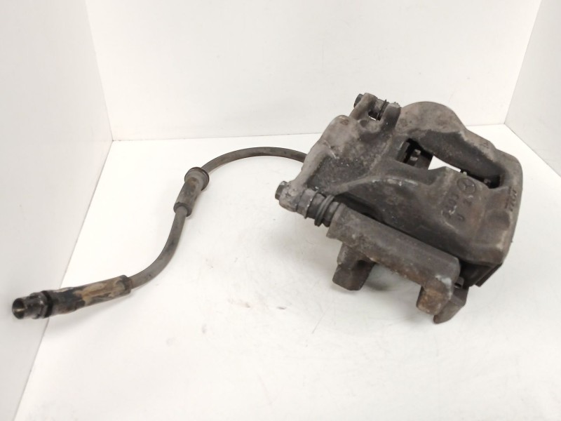 Recambio de pinza freno delantera izquierda para mercedes-benz clase a (w176) a 180 cdi (176.000) referencia OEM IAM A24639  