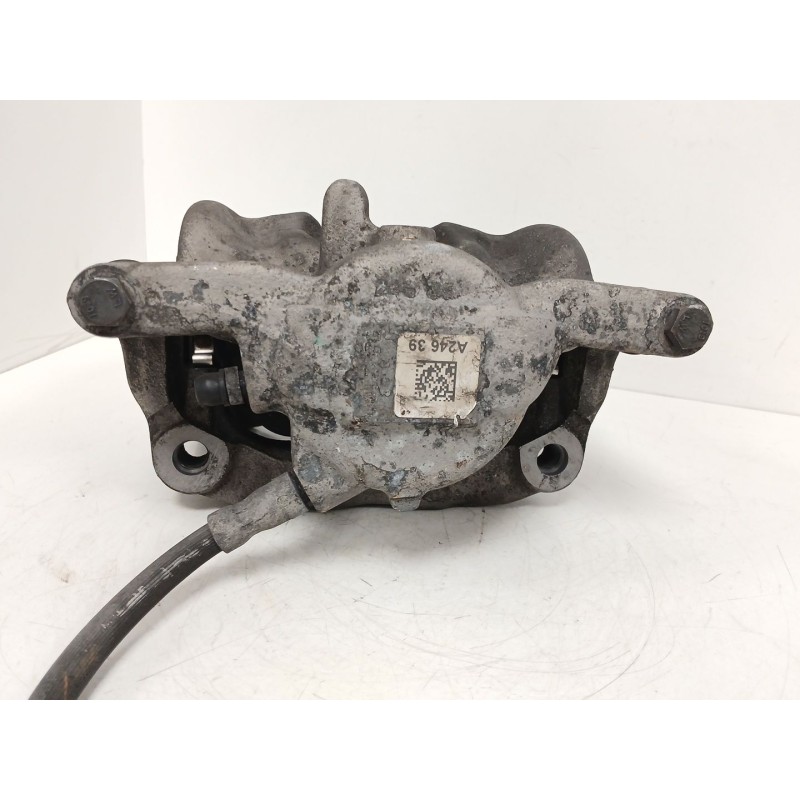 Recambio de pinza freno delantera izquierda para mercedes-benz clase a (w176) a 180 cdi (176.000) referencia OEM IAM A24639  