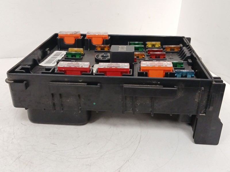 Recambio de caja reles / fusibles para volkswagen cc b7 (358) 2.0 tdi referencia OEM IAM 3C0937125A  