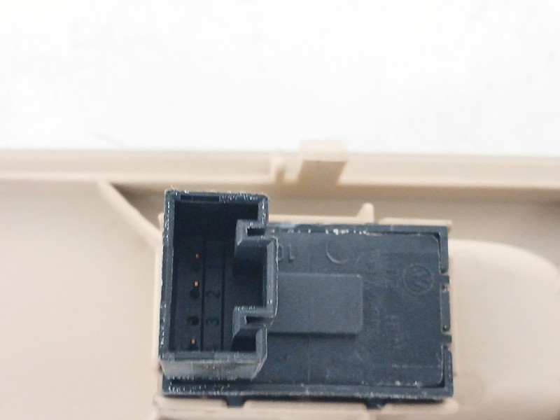 Recambio de mando elevalunas delantero derecho para volkswagen cc b7 (358) 2.0 tdi referencia OEM IAM 3C8857858G  