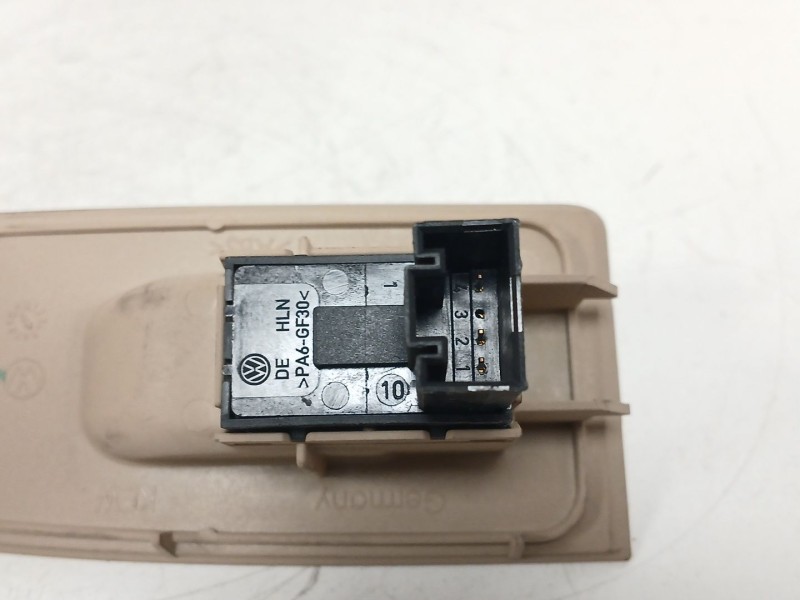 Recambio de mando elevalunas trasero derecho para volkswagen cc b7 (358) 2.0 tdi referencia OEM IAM 3C8867376A  