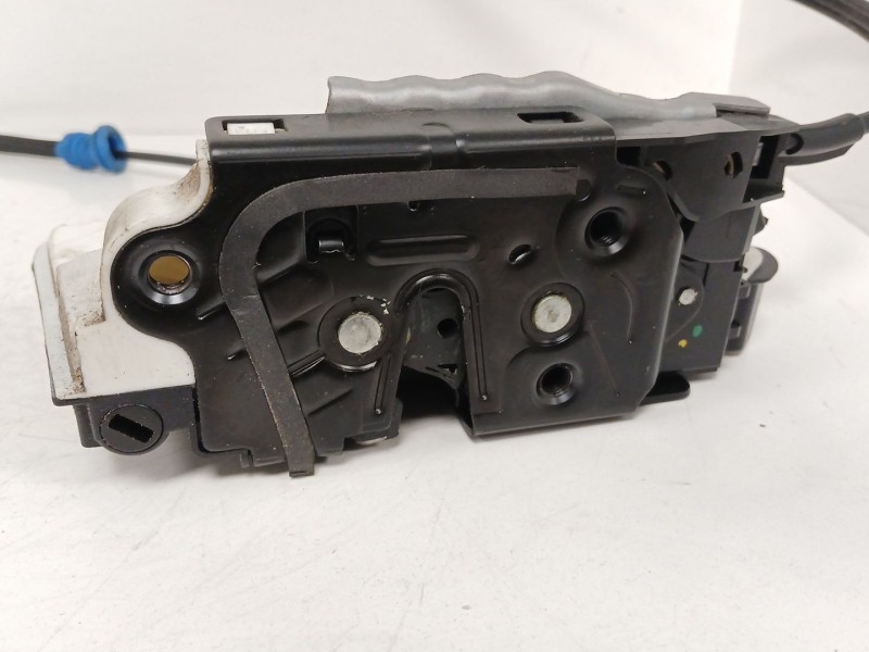 Recambio de cerradura puerta delantera derecha para volkswagen cc b7 (358) 2.0 tdi referencia OEM IAM 5N1837016F  