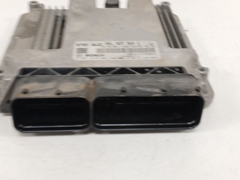 Recambio de centralita motor uce para volkswagen cc b7 (358) 2.0 tdi referencia OEM IAM 04L907309G 04L907389G EDC17C64 028101964