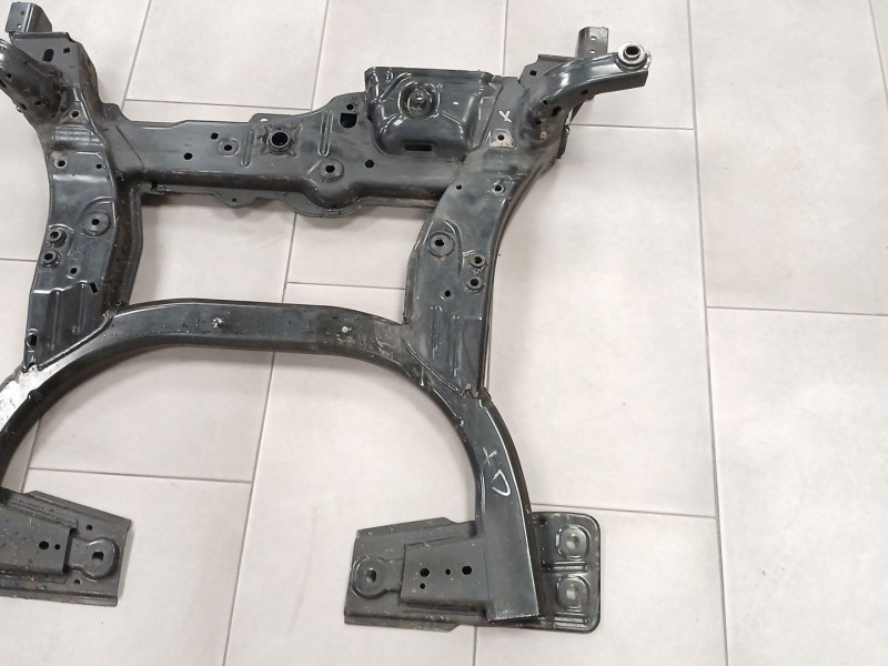 Recambio de puente delantero para mercedes-benz clase a (w176) a 180 cdi (176.000) referencia OEM IAM A2466201200 13009Q011021 