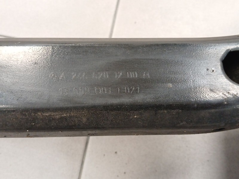 Recambio de puente delantero para mercedes-benz clase a (w176) a 180 cdi (176.000) referencia OEM IAM A2466201200 13009Q011021 