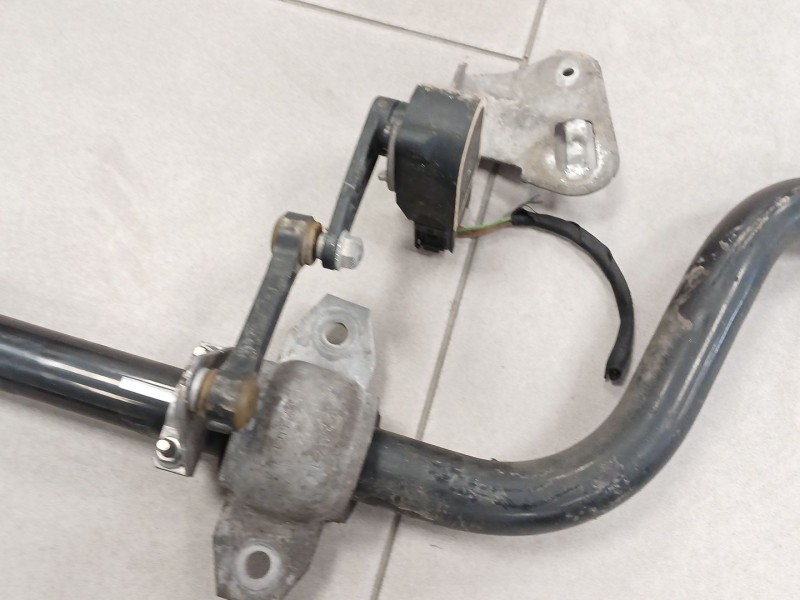 Recambio de barra estabilizadora delantera para mercedes-benz clase a (w176) a 180 cdi (176.000) referencia OEM IAM   