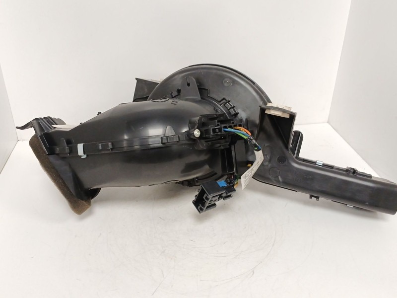 Recambio de motor calefaccion para peugeot 5008 (0u_, 0e_) 2.0 hdi referencia OEM IAM 9683441680  