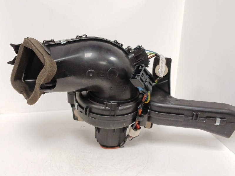 Recambio de motor calefaccion para peugeot 5008 (0u_, 0e_) 2.0 hdi referencia OEM IAM 9683441680  