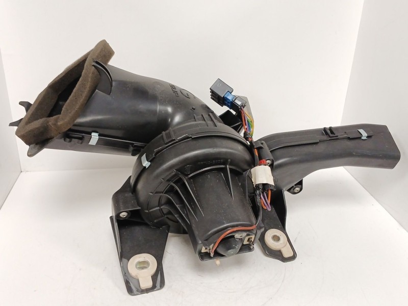 Recambio de motor calefaccion para peugeot 5008 (0u_, 0e_) 2.0 hdi referencia OEM IAM 9683441680  