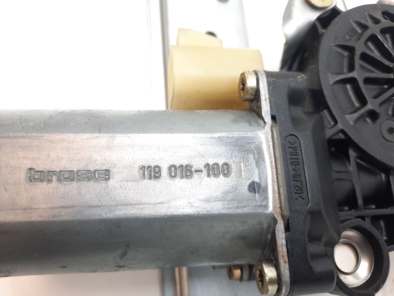 Recambio de elevalunas trasero derecho para mercedes-benz clase m (w163) 270 cdi (163.113) referencia OEM IAM  119016100 