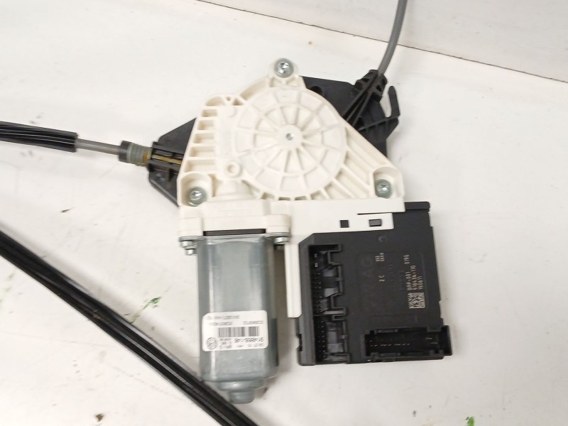 Recambio de elevalunas delantero derecho para volkswagen cc b7 (358) 2.0 tdi referencia OEM IAM   