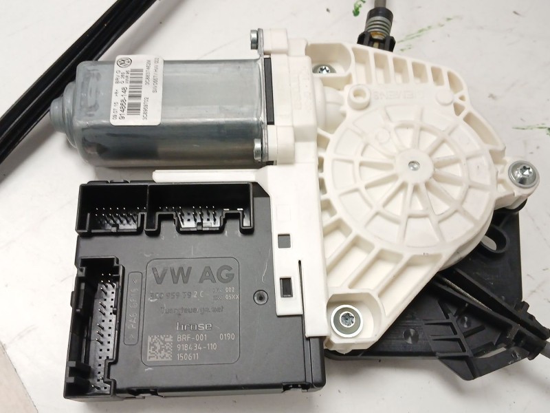 Recambio de elevalunas delantero derecho para volkswagen cc b7 (358) 2.0 tdi referencia OEM IAM   