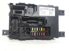 Recambio de caja reles / fusibles para opel corsa d catch me referencia OEM IAM 13301562 401154265 28206627