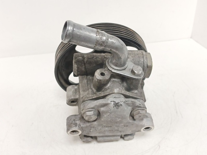 Recambio de bomba direccion para ford fiesta v (jh_, jd_) 1.4 tdci referencia OEM IAM 2S6C3A696  