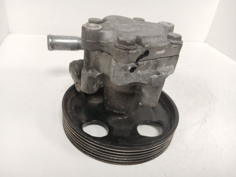 Recambio de bomba direccion para ford fiesta v (jh_, jd_) 1.4 tdci referencia OEM IAM 2S6C3A696  