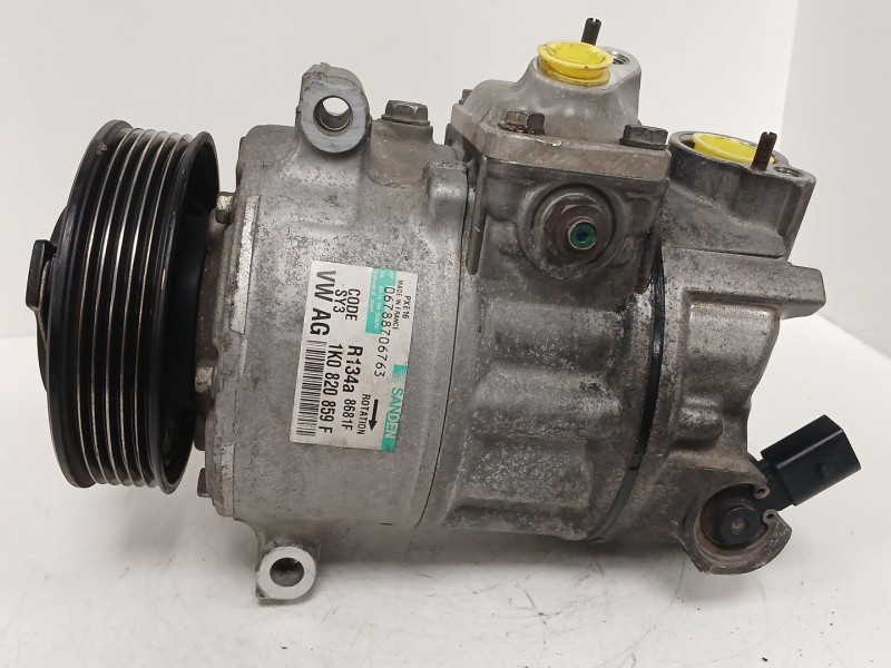 Recambio de compresor aire acondicionado para seat leon (1p1) 2.0 tdi 16v referencia OEM IAM 1K0820859F 8681F 06788706763