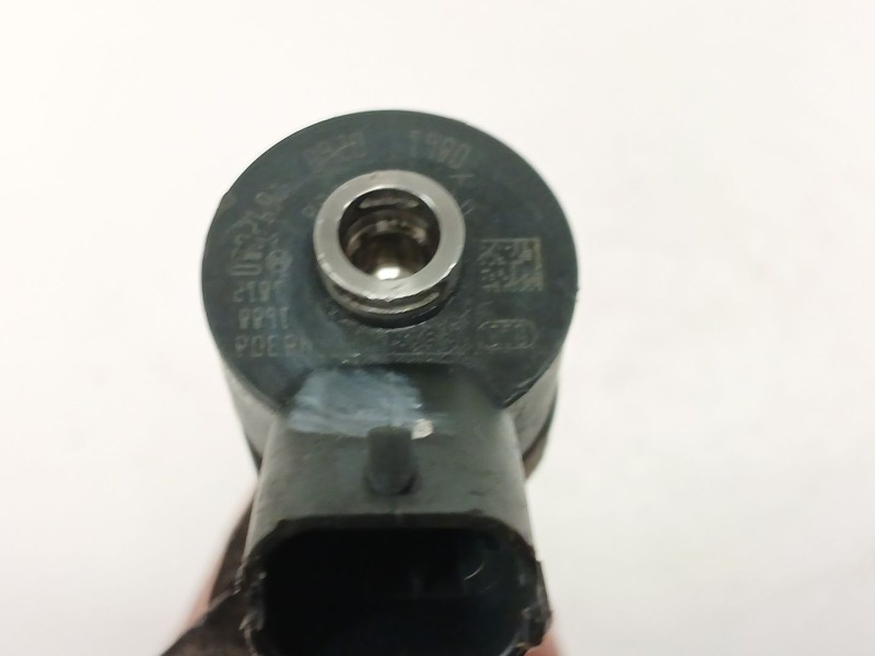 Recambio de inyector para ford focus c-max (dm2) 1.6 tdci referencia OEM IAM 0445110188  