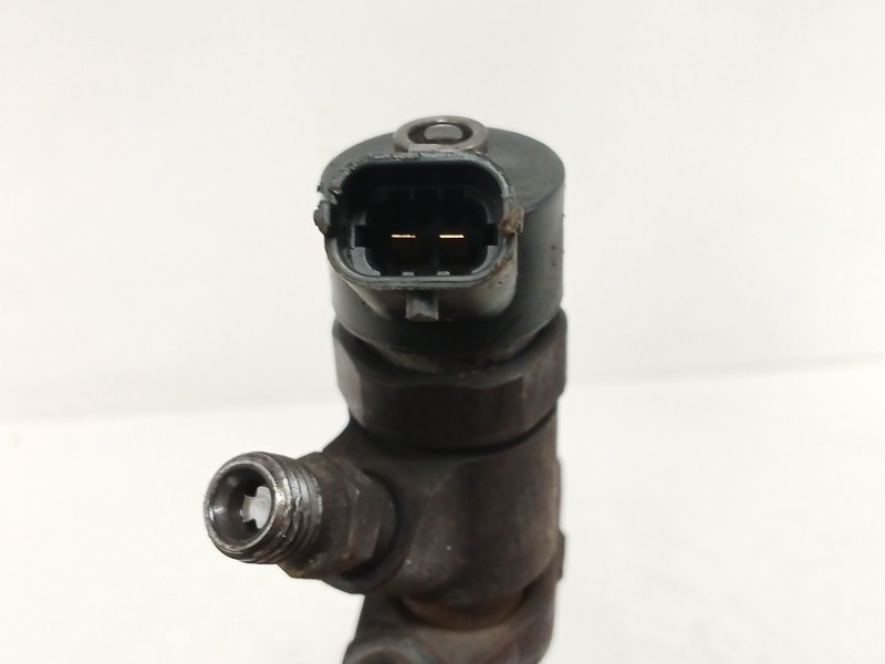 Recambio de inyector para ford focus c-max (dm2) 1.6 tdci referencia OEM IAM 0445110188  