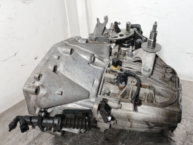 Recambio de caja cambios para peugeot 5008 (0u_, 0e_) 2.0 hdi referencia OEM IAM 20MB26  