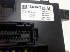 Recambio de caja reles / fusibles para opel corsa d catch me referencia OEM IAM 13301562 401154265 28206627 2