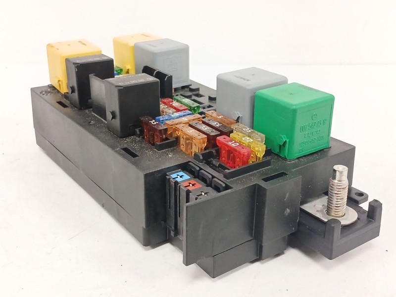 Recambio de caja reles / fusibles para mercedes-benz clase m (w164) ml 320 cdi 4-matic (164.122) referencia OEM IAM A1645402972 