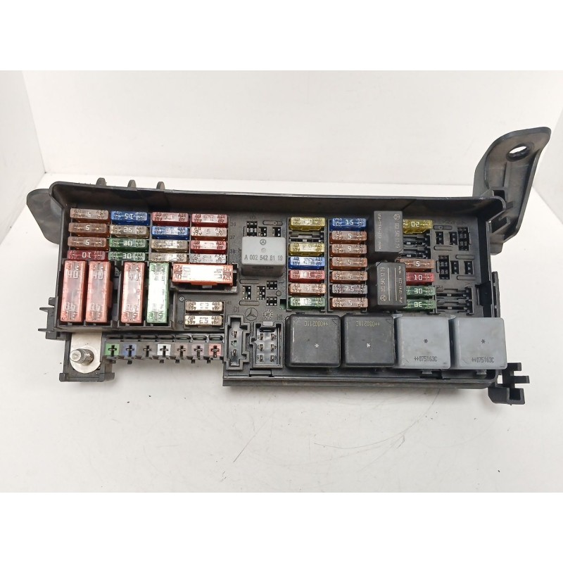 Recambio de caja reles / fusibles para mercedes-benz clase m (w164) ml 320 cdi 4-matic (164.122) referencia OEM IAM A16445403072