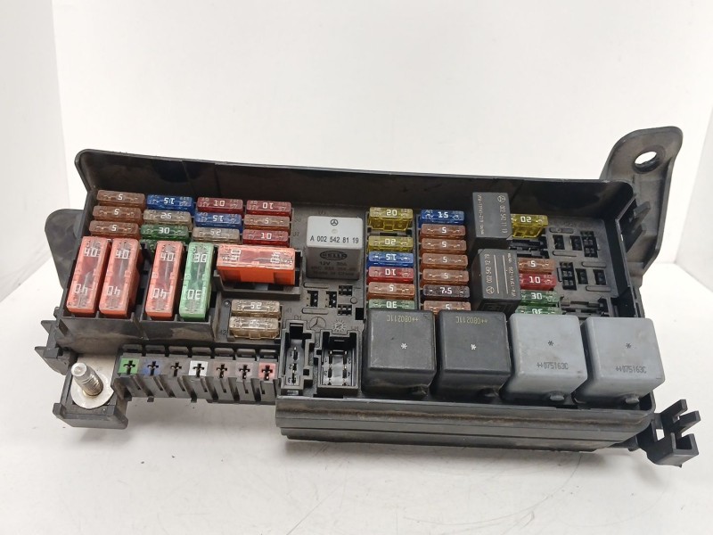 Recambio de caja reles / fusibles para mercedes-benz clase m (w164) ml 320 cdi 4-matic (164.122) referencia OEM IAM A16445403072